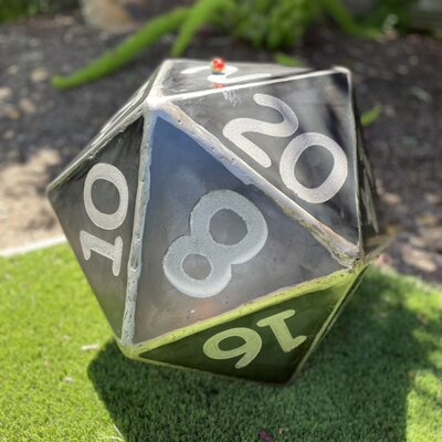 Huge D20
